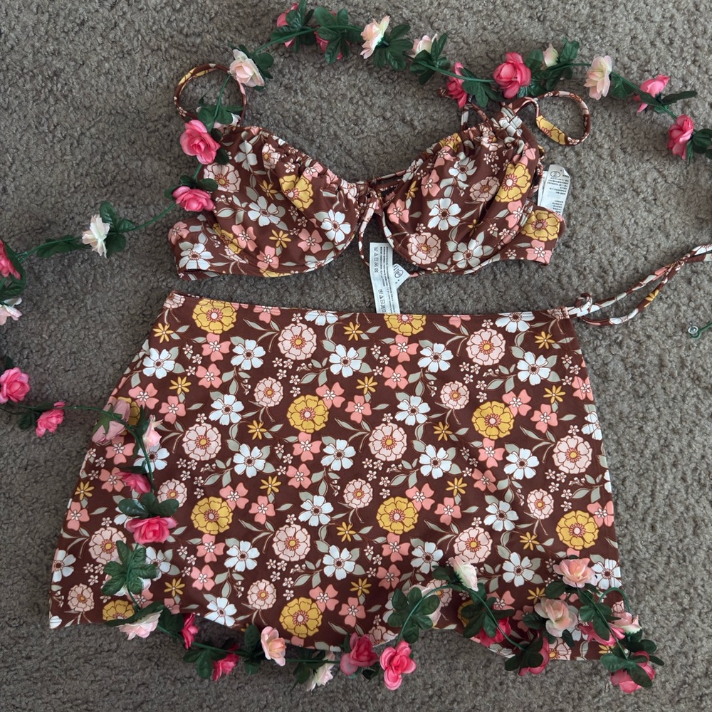 Hollister Brown Swim Floral Set
